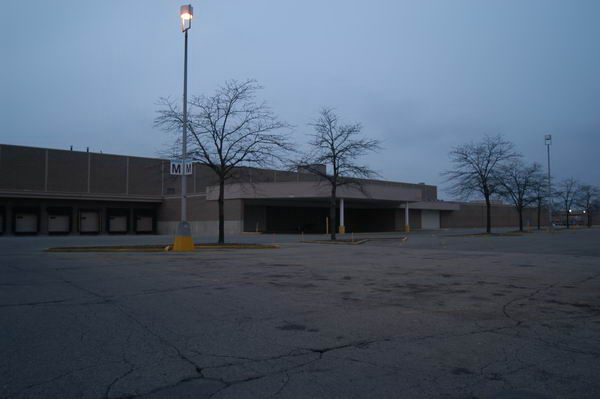 Wonderland Mall (Wonderland Shopping Center) - 2004 Photo